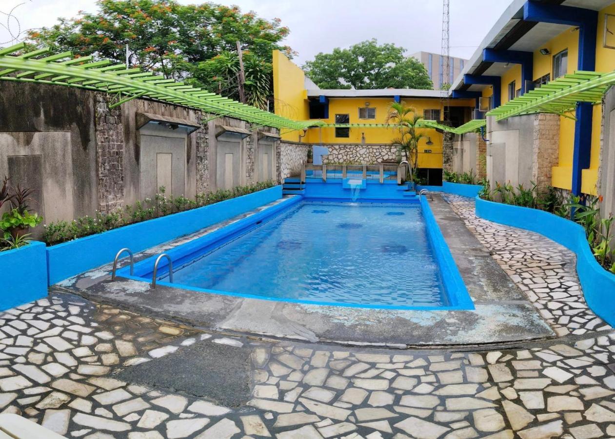 2 Hotel Saleh อังเฮเลส ภายนอก รูปภาพ