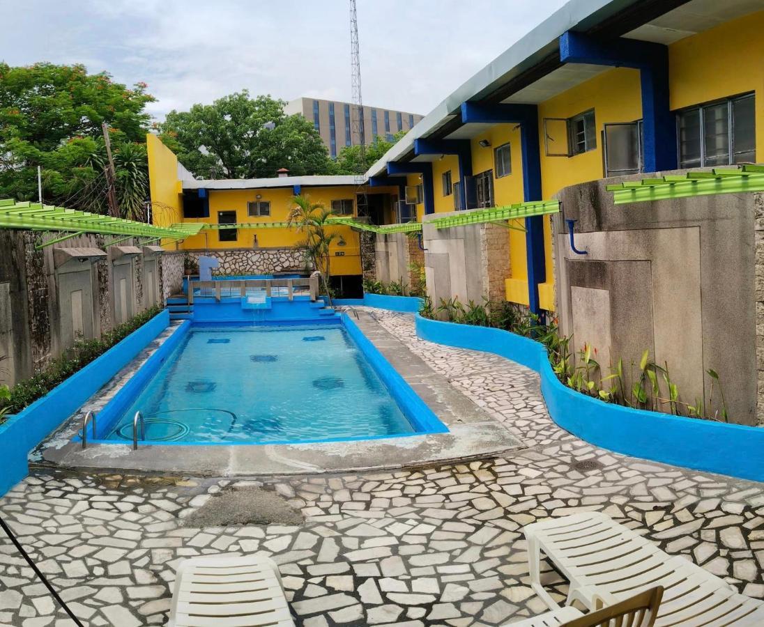 2 Hotel Saleh อังเฮเลส ภายนอก รูปภาพ
