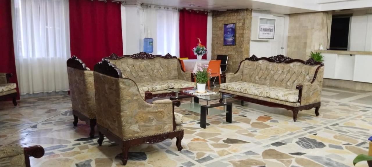 2 Hotel Saleh อังเฮเลส ภายนอก รูปภาพ