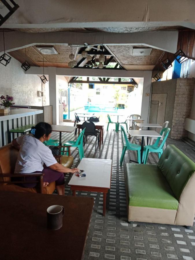 2 Hotel Saleh อังเฮเลส ภายนอก รูปภาพ
