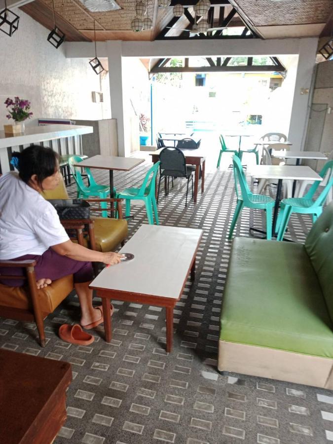 2 Hotel Saleh อังเฮเลส ภายนอก รูปภาพ