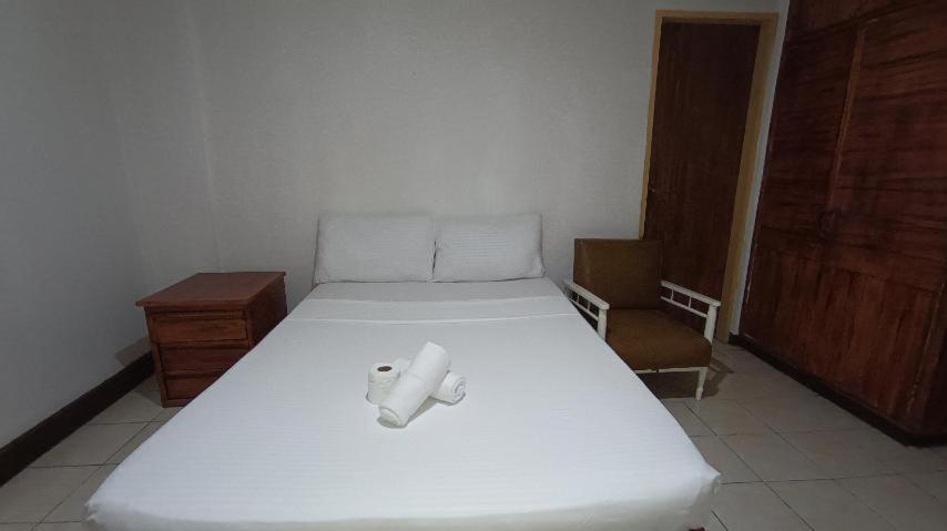 2 Hotel Saleh อังเฮเลส ภายนอก รูปภาพ