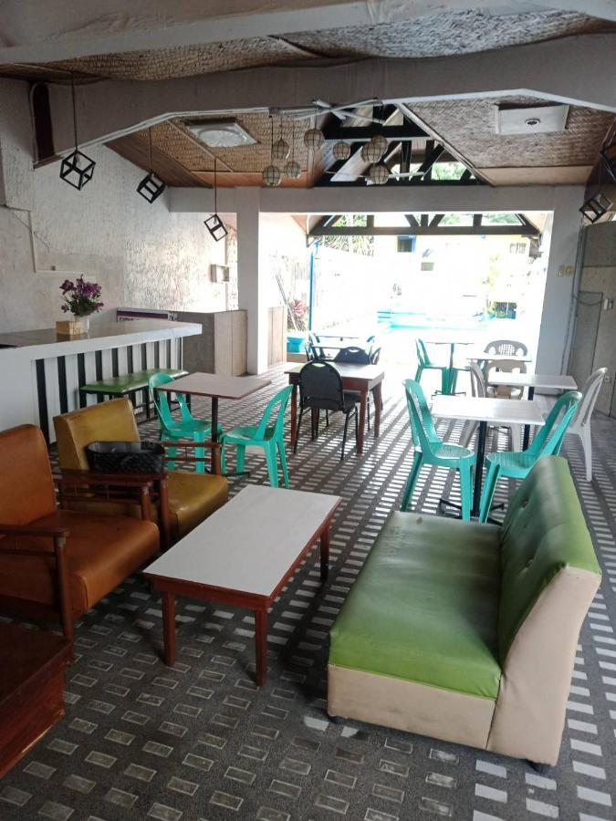 2 Hotel Saleh อังเฮเลส ภายนอก รูปภาพ