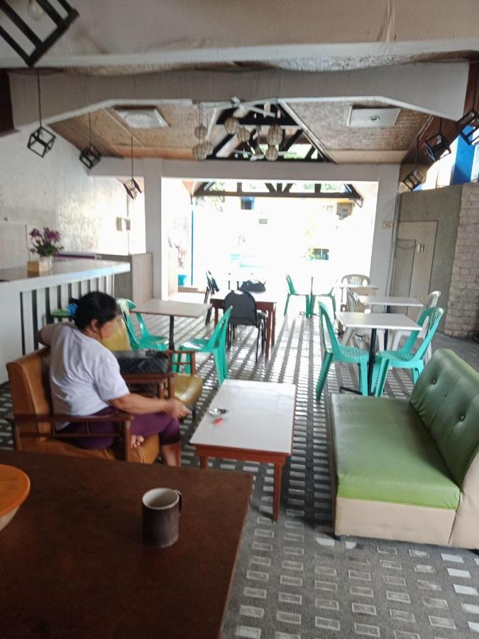 2 Hotel Saleh อังเฮเลส ภายนอก รูปภาพ